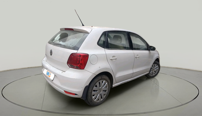 2015 Volkswagen Polo COMFORTLINE 1.2L, Petrol, Manual, 1,00,995 km, exterior
