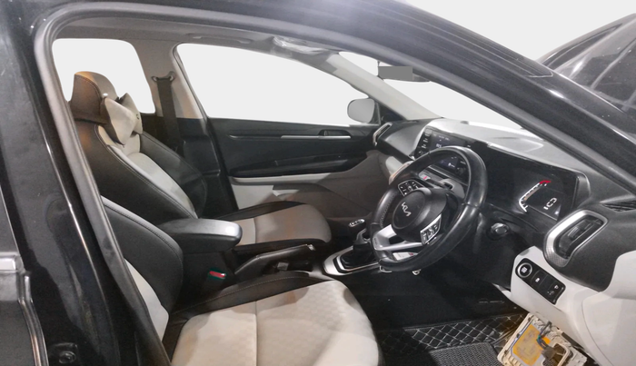 2021 KIA SONET HTX 1.0 IMT, Petrol, Manual, 38,158 km, interior