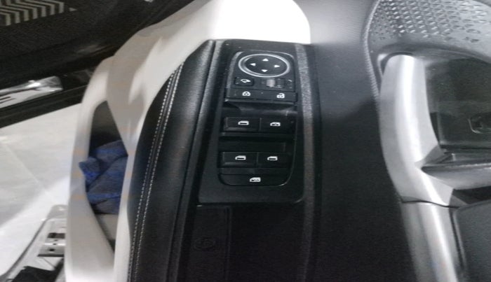 2021 KIA SONET HTX 1.0 IMT, Petrol, Manual, 38,158 km, interior