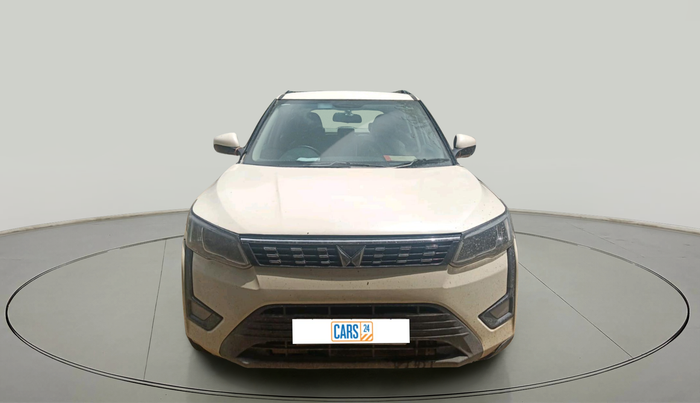 2020 Mahindra XUV300 W6 1.2 PETROL, Petrol, Manual, 1,52,521 km, exterior