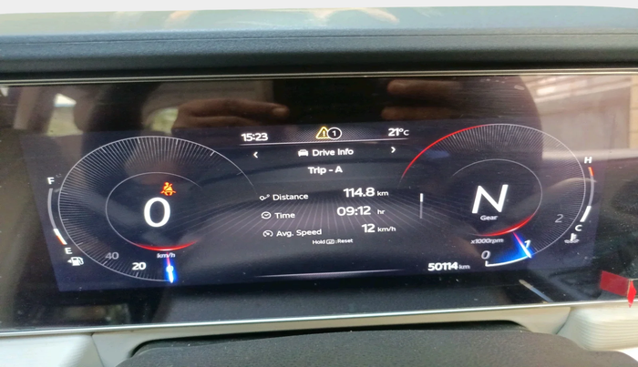 2022 Mahindra XUV700 AX 5 P MT 7 STR, Petrol, Manual, 50,114 km, interior