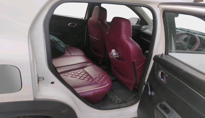 2018 Renault Kwid RXT 1.0 (O), Petrol, Manual, 72,011 km, interior