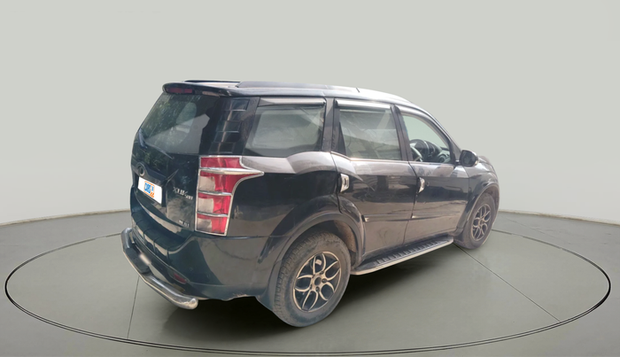 2016 Mahindra XUV500 W10 1.99, Diesel, Manual, 1,01,197 km, exterior