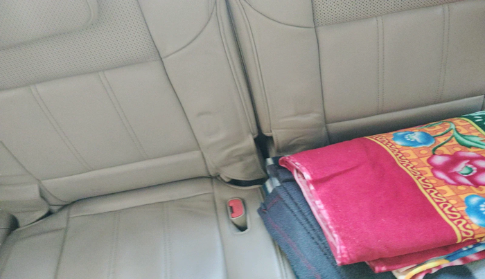 2016 Mahindra XUV500 W10 1.99, Diesel, Manual, 1,01,197 km, interior