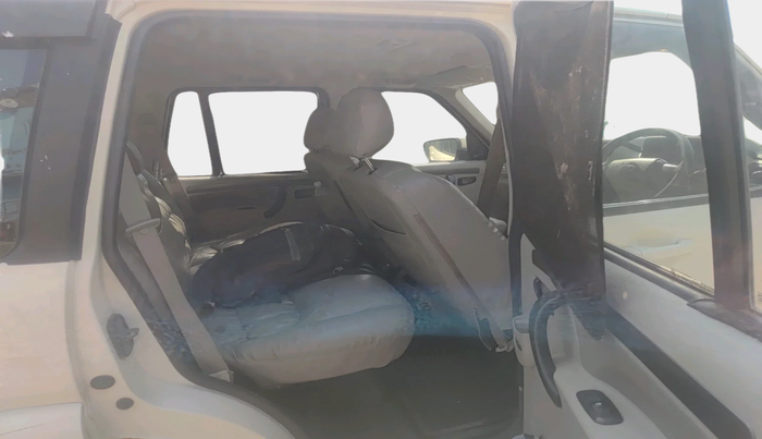 2020 Mahindra Scorpio S5, Diesel, Manual, 83,418 km, interior