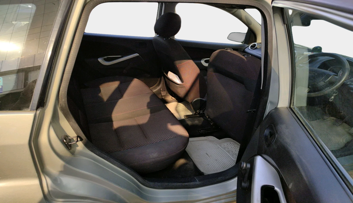 2011 Ford Figo ZXI 1.2 PETROL, Petrol, Manual, 66,252 km, interior