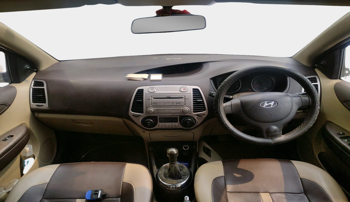 2010 Hyundai i20 MAGNA (O) 1.2, Petrol, Manual, 1,01,876 km, interior
