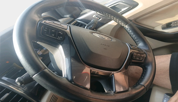 2019 Ford Endeavour TITANIUM PLUS 3.2 4X4 AT SUNROOF, Diesel, Automatic, 1,23,506 km, interior