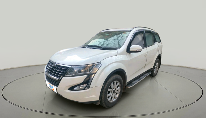 2019 Mahindra XUV500 W9, Diesel, Manual, 88,531 km, exterior