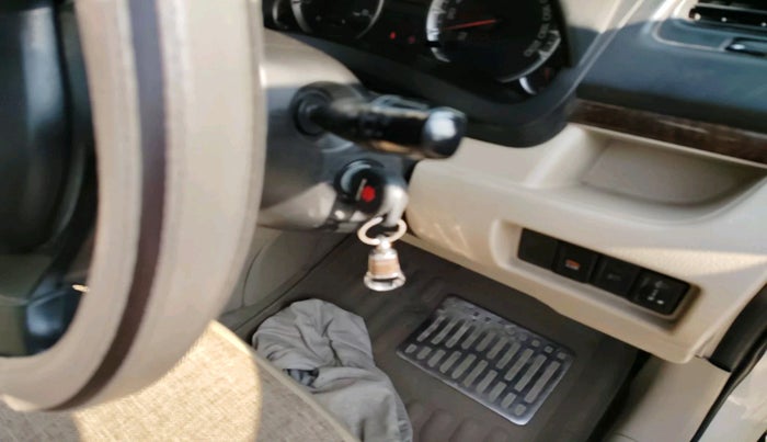 2014 Maruti Swift Dzire VXI, Petrol, Manual, 63,383 km, interior