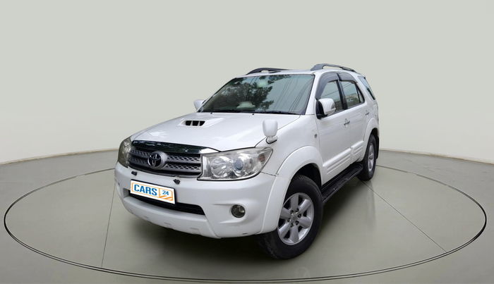 2011 Toyota Fortuner 3.0 4X4 MT, Diesel, Manual, 1,62,764 km, exterior