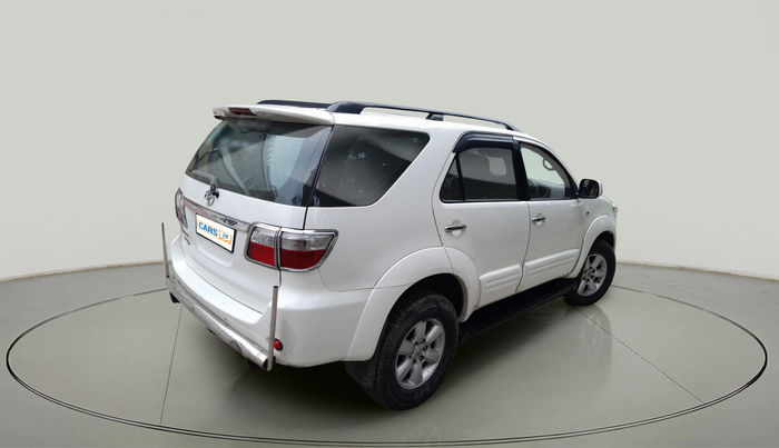 2011 Toyota Fortuner 3.0 4X4 MT, Diesel, Manual, 1,62,764 km, exterior