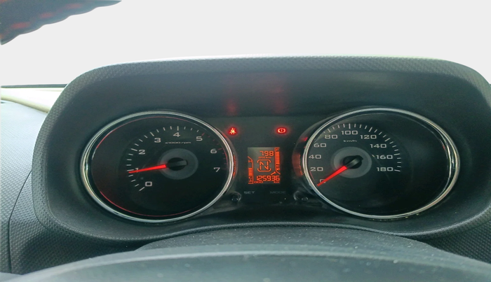 2016 Mahindra TUV300 T8, Diesel, Manual, 1,25,936 km, interior