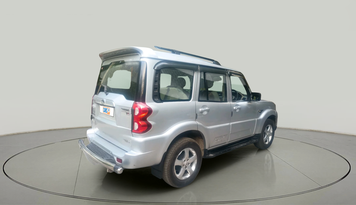 2018 Mahindra Scorpio S7, Diesel, Manual, 55,691 km, exterior
