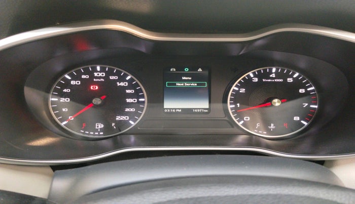 2022 MG ASTOR SUPER EX 1.5 MT, Petrol, Manual, 16,971 km, interior