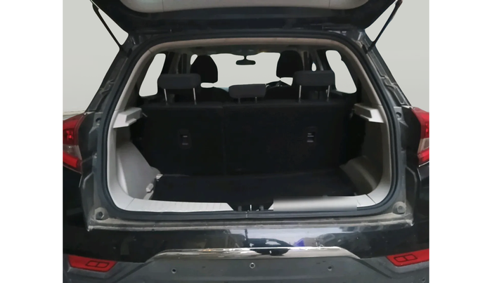 2020 Mahindra XUV300 W6 1.2 PETROL, Petrol, Manual, 32,978 km, exterior