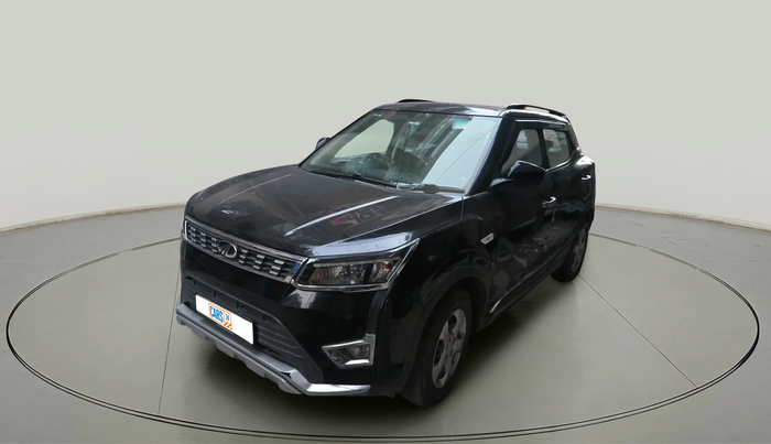 2020 Mahindra XUV300 W6 1.2 PETROL, Petrol, Manual, 32,978 km, exterior