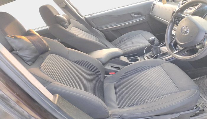 2017 Tata Hexa XM 4X2 7 STR, Diesel, Manual, 45,820 km, interior