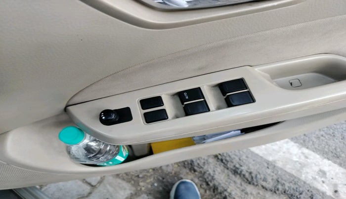 2013 Maruti Swift Dzire VXI, Petrol, Manual, 2,06,841 km, interior