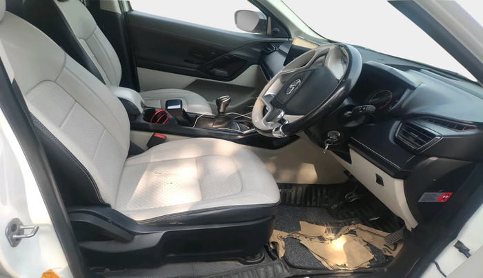 2023 Tata Safari XE, Diesel, Manual, 74,000 km, interior