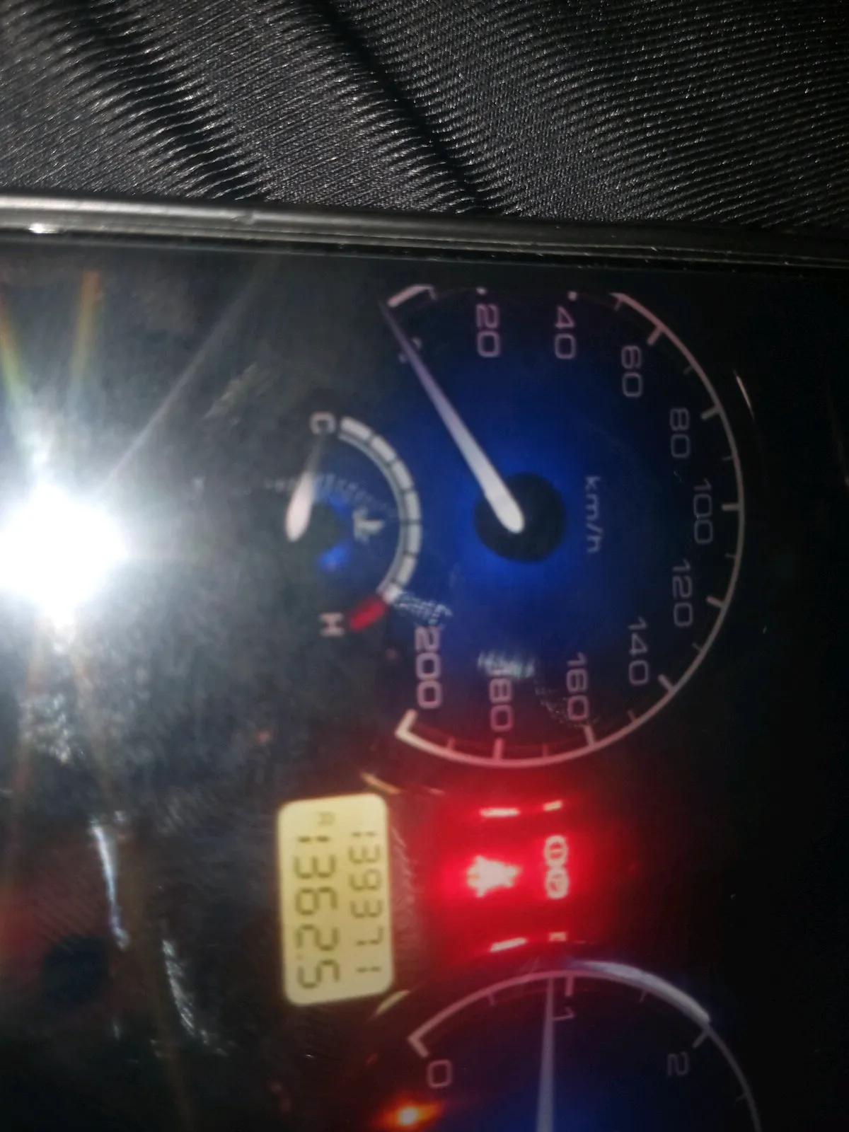 2010 Tata Safari 4X2 VX DICOR 2.2 VTT, Diesel, Manual, 1,39,459 km, interior