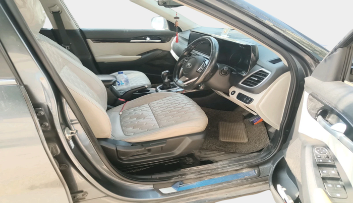 2021 KIA SELTOS HTX 1.5 DIESEL, Diesel, Manual, 1,09,594 km, interior
