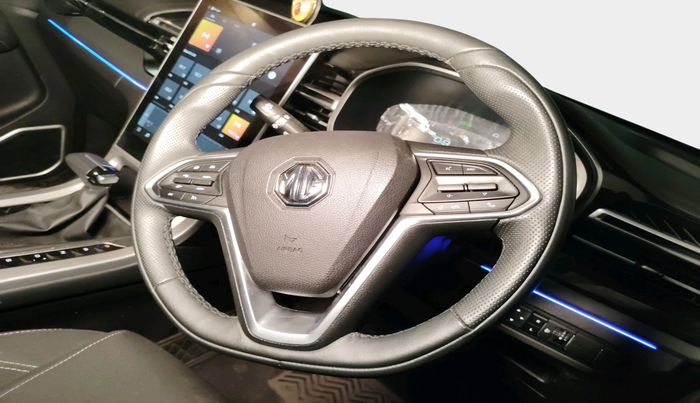 2024 MG HECTOR PLUS Select Pro 1.5 Turbo CVT Petrol 7 STR, Petrol, Automatic, 8,112 km, interior