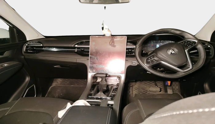 2024 MG HECTOR PLUS Select Pro 1.5 Turbo CVT Petrol 7 STR, Petrol, Automatic, 8,112 km, interior