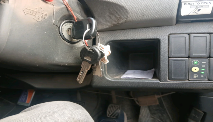 2012 Maruti Wagon R 1.0 LXI CNG, CNG, Manual, 86,500 km, interior