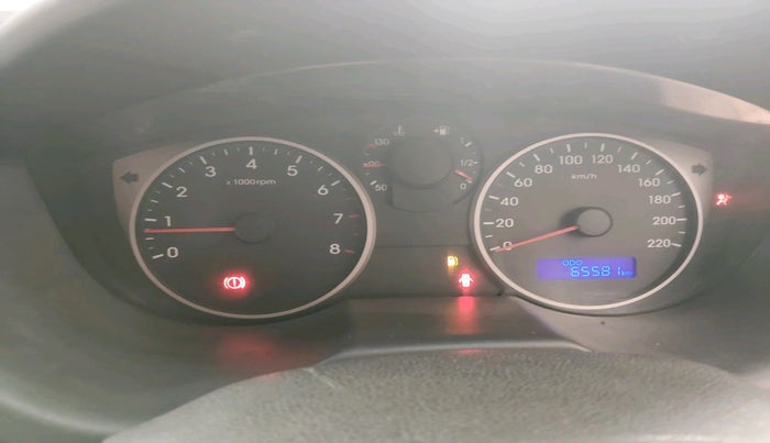 2013 Hyundai i20 SPORTZ 1.2, Petrol, Manual, 65,581 km, interior