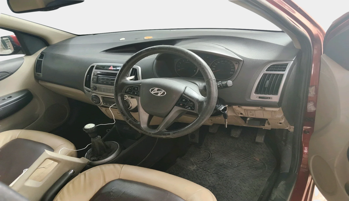 2013 Hyundai i20 SPORTZ 1.2, Petrol, Manual, 65,581 km, interior