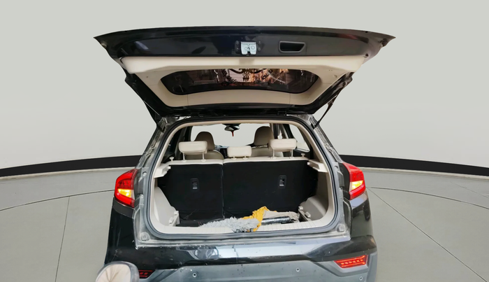 2021 Mahindra XUV300 W8 (O) 1.2 PETROL, Petrol, Manual, 66,721 km, exterior