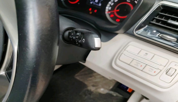 2021 Mahindra XUV300 W8 (O) 1.2 PETROL, Petrol, Manual, 66,721 km, interior