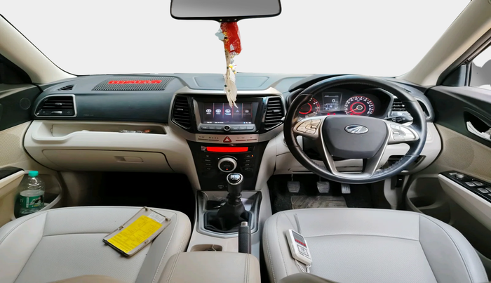 2021 Mahindra XUV300 W8 (O) 1.2 PETROL, Petrol, Manual, 66,721 km, interior