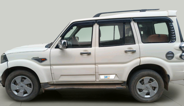 2016 Mahindra Scorpio S6 PLUS, Diesel, Manual, 1,65,055 km, exterior
