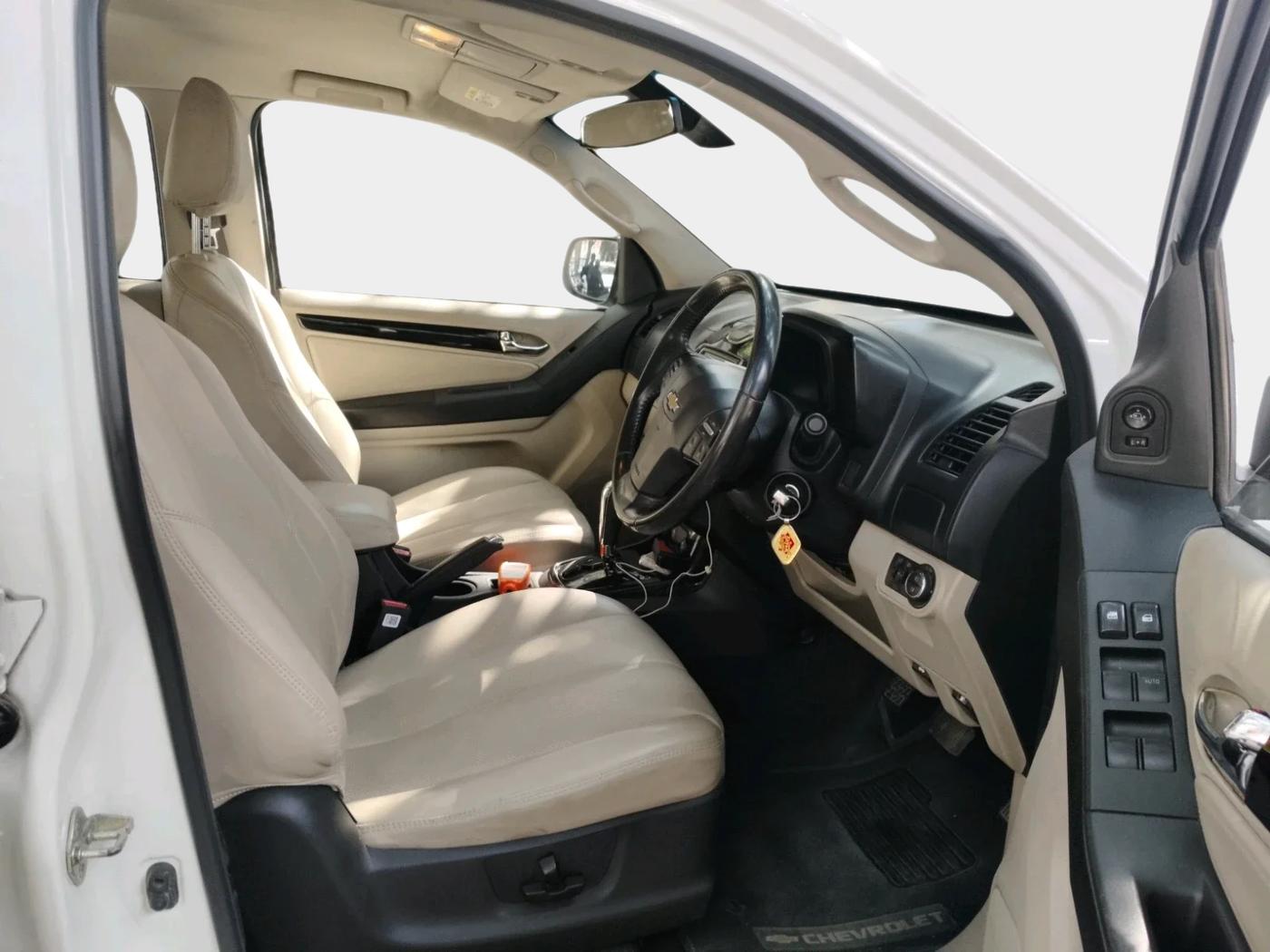 2016 Chevrolet Trailblazer LTZ AT, Diesel, Automatic, 38,872 km, interior