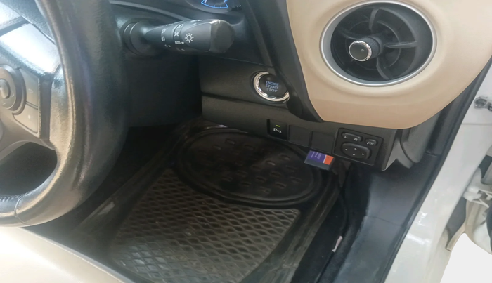 2018 Toyota Corolla Altis VL CVT PETROL, Petrol, Automatic, 31,350 km, interior