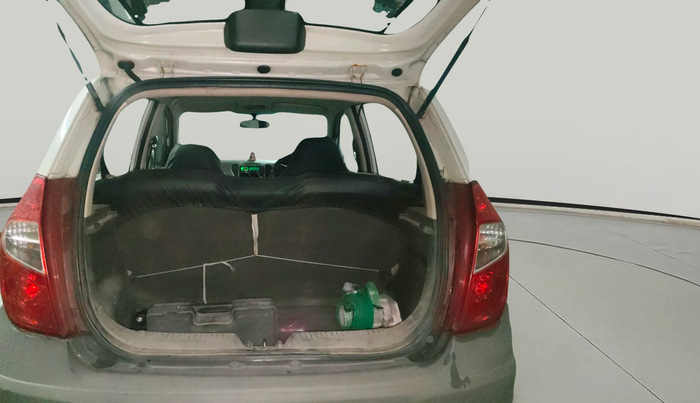 2011 Hyundai i10 MAGNA 1.2, Petrol, Manual, 98,348 km, exterior