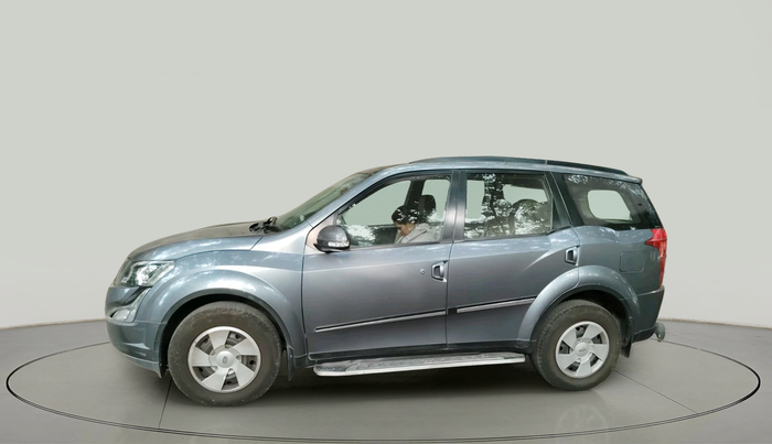 2017 Mahindra XUV500 W6, Diesel, Manual, 88,634 km, exterior