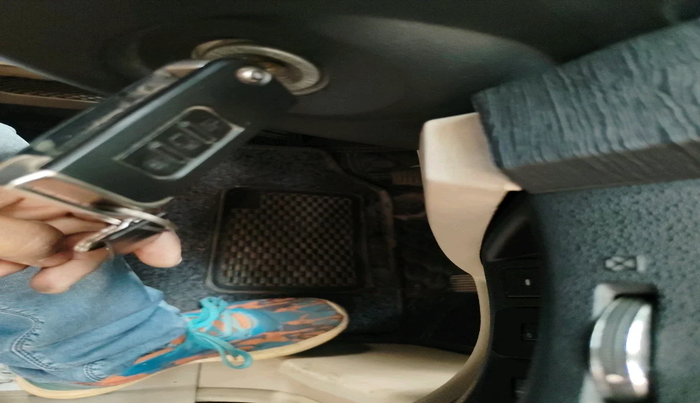 2017 Mahindra XUV500 W6, Diesel, Manual, 88,634 km, interior