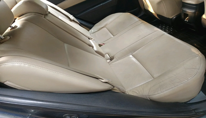 2015 Toyota Corolla Altis GL PETROL, Petrol, Manual, 1,28,122 km, interior