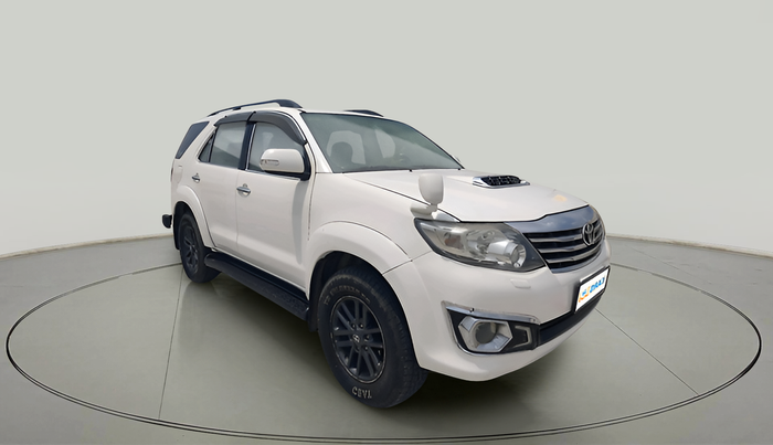 2015 Toyota Fortuner 3.0 4X2 AT, Diesel, Automatic, 2,92,718 km, exterior