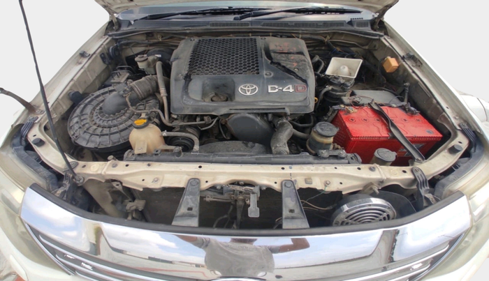2015 Toyota Fortuner 3.0 4X2 AT, Diesel, Automatic, 2,92,718 km, exterior