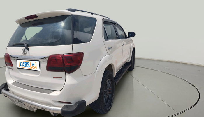 2015 Toyota Fortuner 3.0 4X2 AT, Diesel, Automatic, 2,92,718 km, exterior