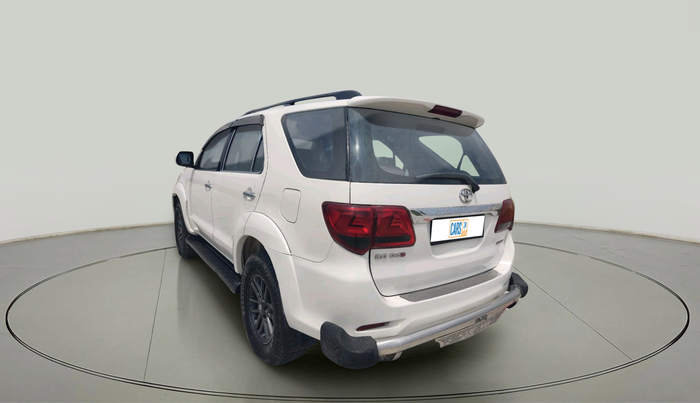 2015 Toyota Fortuner 3.0 4X2 AT, Diesel, Automatic, 2,92,718 km, exterior