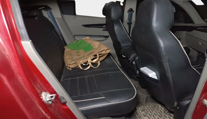 2016 Mahindra Kuv100 K4 6 STR, Petrol, Manual, 32,398 km, interior