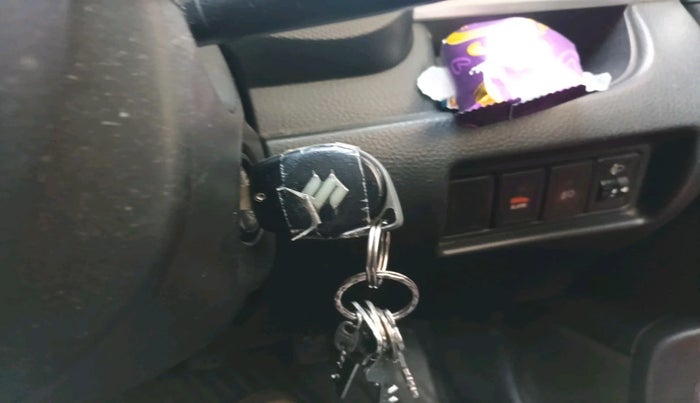 2012 Maruti Swift VXI, Petrol, Manual, 69,165 km, interior