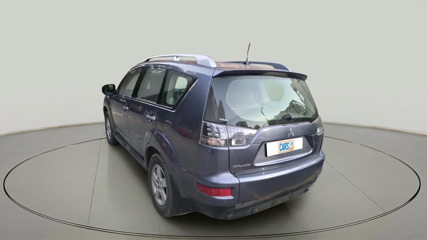 2011 Mitsubishi Outlander 2.4 MIVEC, Petrol, Automatic, 1,05,175 km, exterior