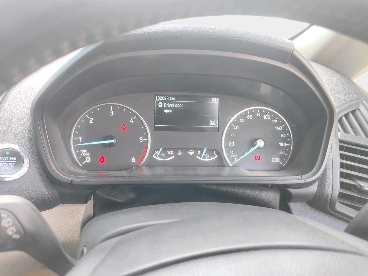 2021 Ford Ecosport TITANIUM 1.5L DIESEL, Diesel, Manual, 1,02,023 km, interior