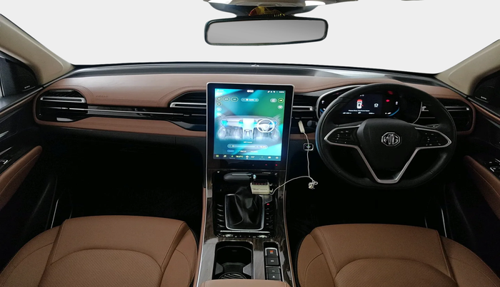 2024 MG HECTOR PLUS SAVVY PRO 1.5 TURBO CVT 6 STR, Petrol, Automatic, 1,616 km, interior